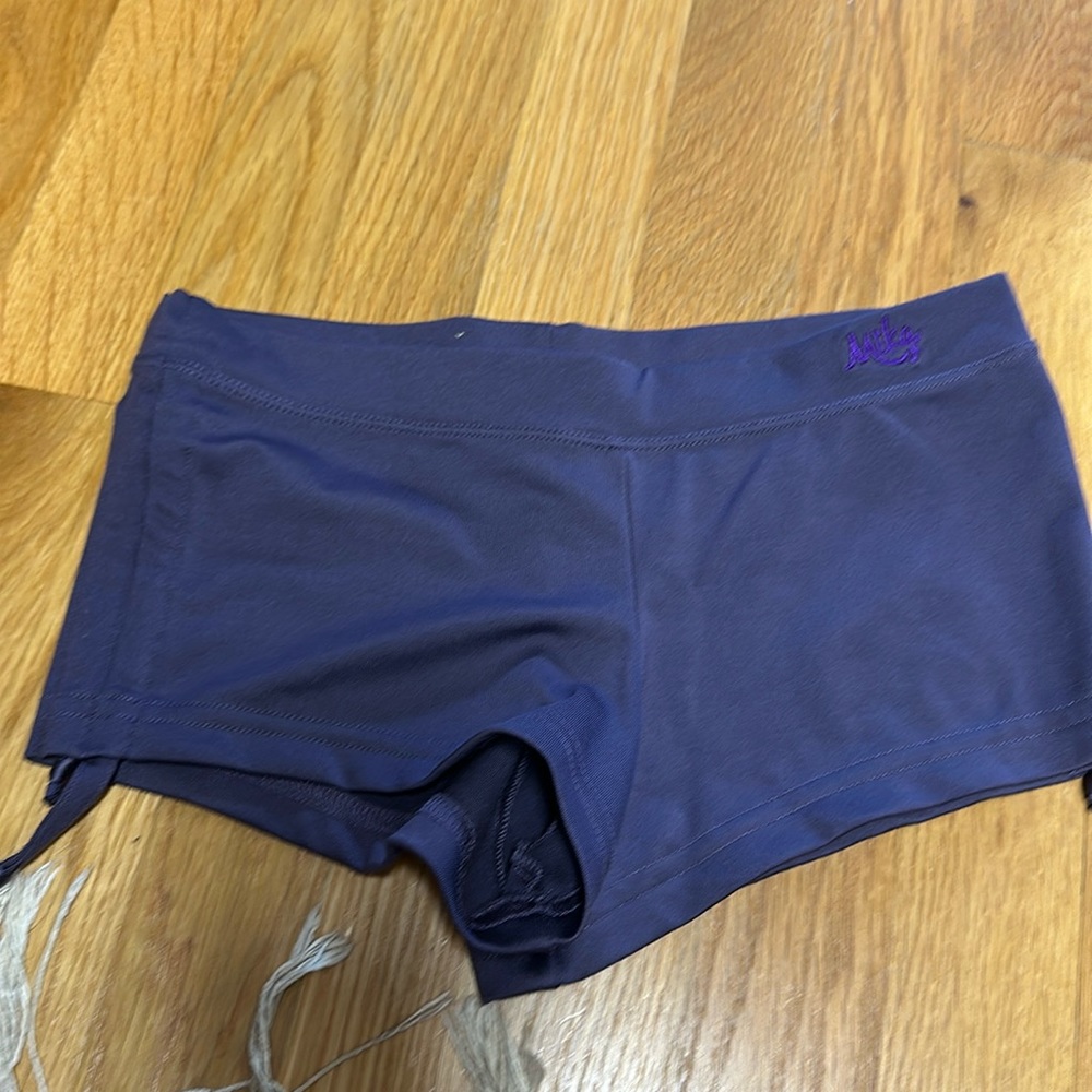 Mika Yoga side tie shorts XS/S